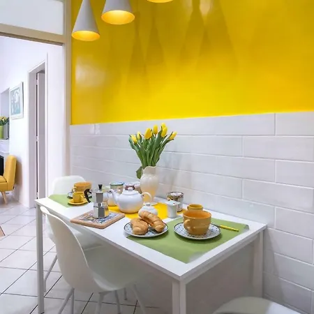 Maison M. - Luxury In Piazza Tasso Lägenhet