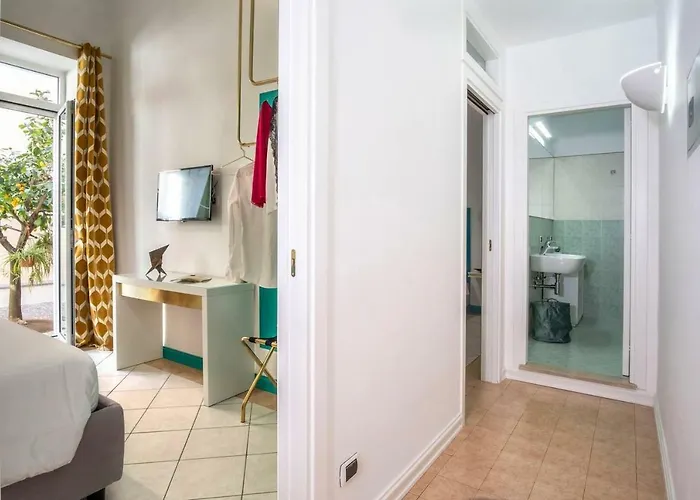 Maison M. - Luxury In Piazza Tasso Apartment